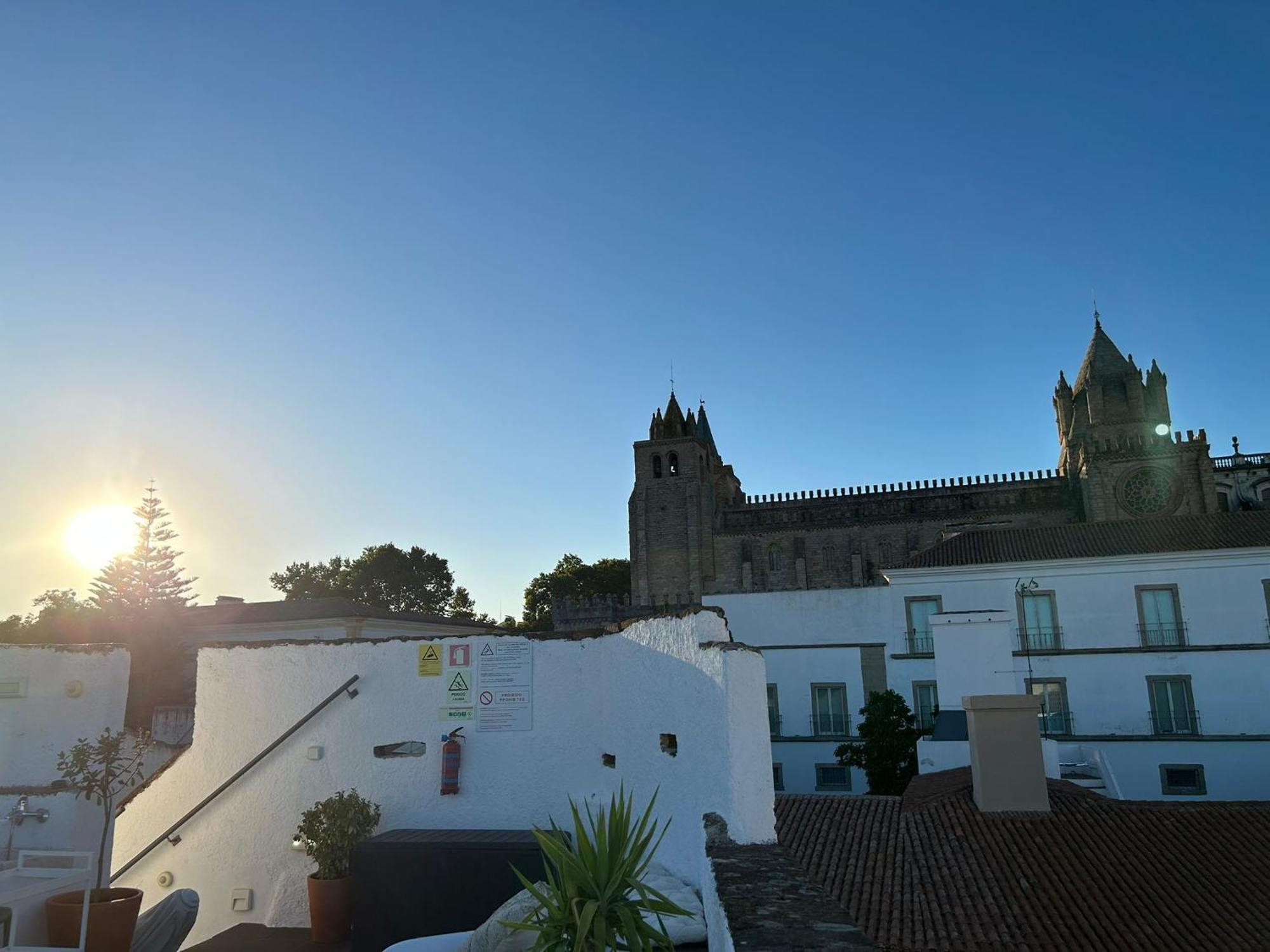 Casa Soure Suites And Apartments Evora Exterior photo